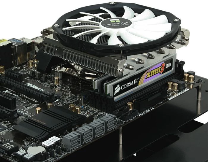 Thermalright AXP-200 Muscle