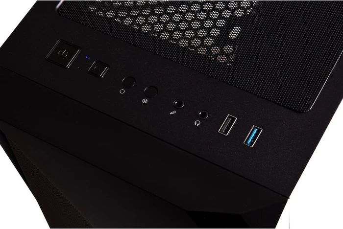 Hyrican Striker 7587 RGB, Ryzen 7 5700X, 32GB RAM, 1TB SSD, GeForce RTX 5060