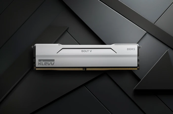 Klevv Bolt V Pure White UDIMM 32GB Kit, DDR5-6000, CL28-36-36-76