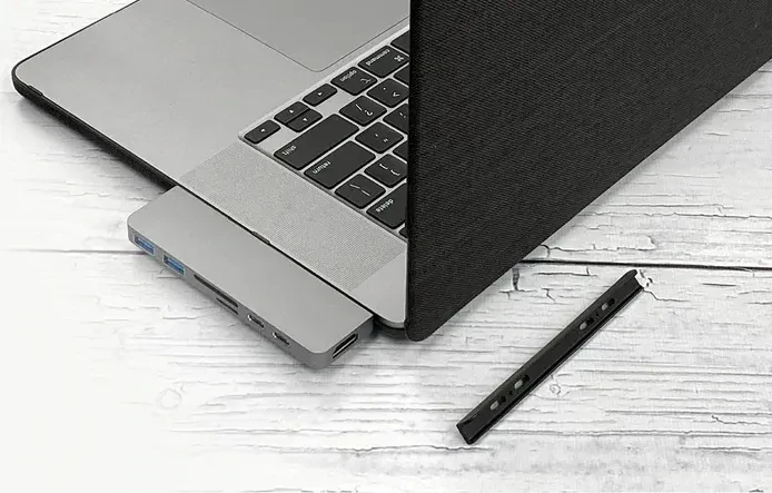 Targus HyperDrive DUO 7-in-2, 2x Thunderbolt 3 [Stecker], grau