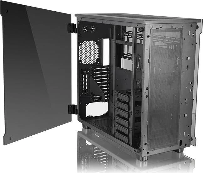Thermaltake View 91 TG RGB, Glasfenster