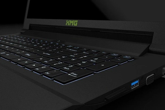 Schenker XMG A705-9AZ, Core i7-4720HQ, 8GB RAM, GeForce GTX 960M, DE