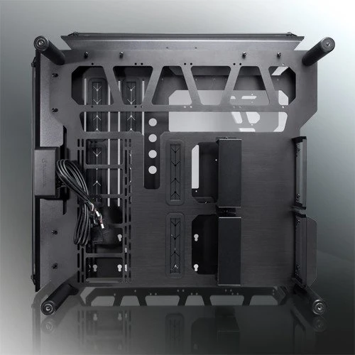 Raijintek Enyo, Glasfenster