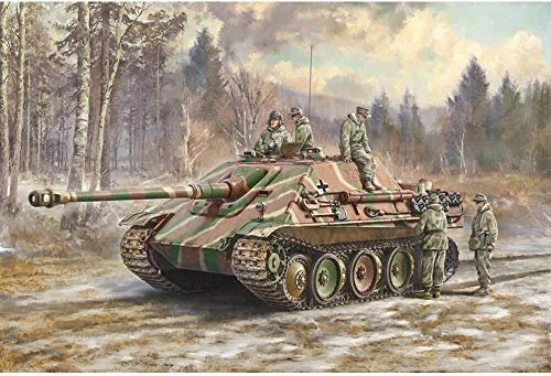 Italeri Sd.Kfz.173 Jagdpanther with winter crew