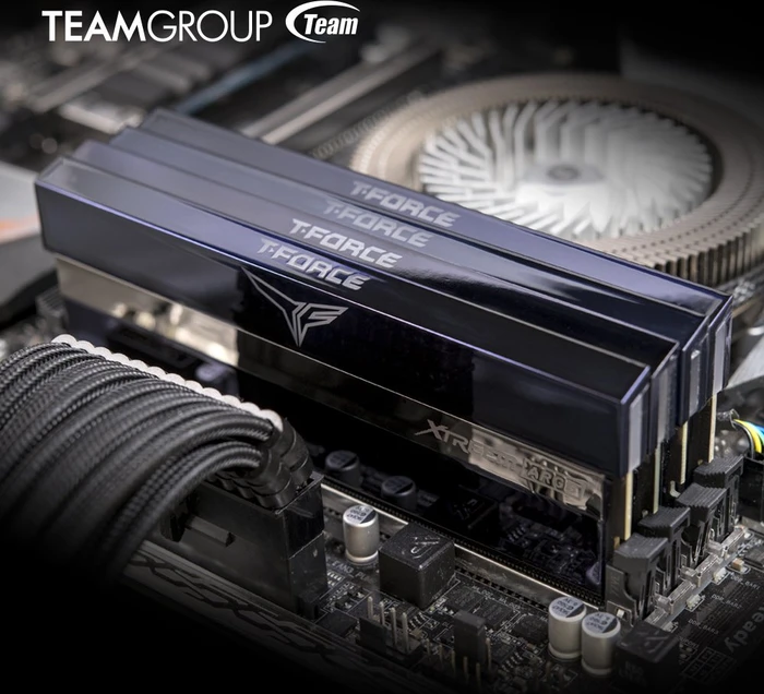 TeamGroup T-Force XTREEM ARGB UDIMM 64GB Kit, DDR4-3200, CL16-18-18-38, 2RX8