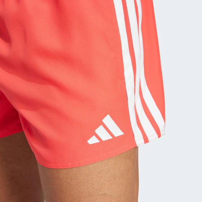 adidas 3-Streifen 3-Inch Badeshorts semi lucid red/white (Herren)