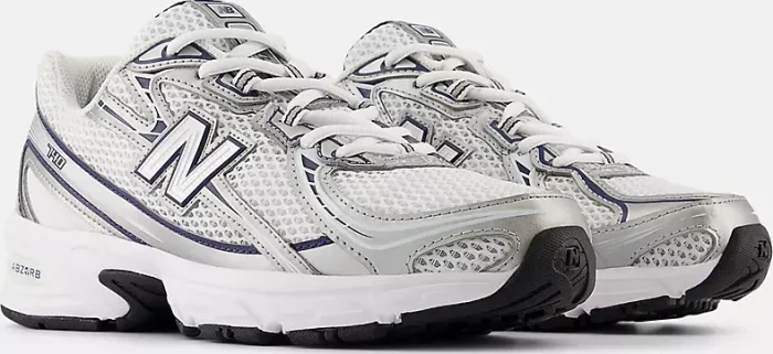 New Balance 740