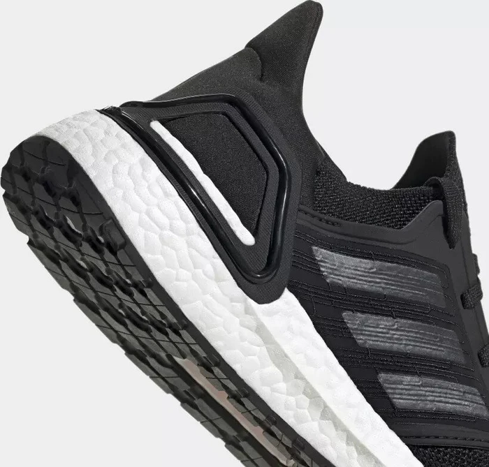 adidas Ultraboost 20 core black/night metallic/cloud white (Damen)