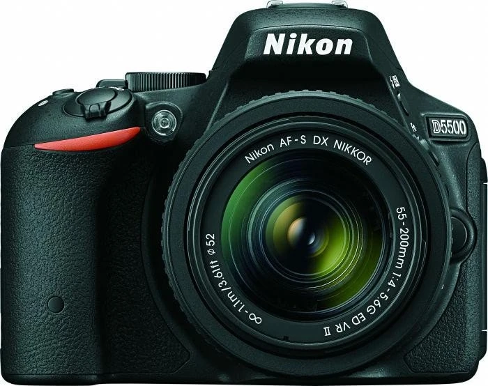 Nikon D5500 schwarz mit Objektiv AF-S DX 18-55mm 3.5-5.6 G II VR und AF-S DX 55-200mm 4.0-5.6 G IF-ED VR