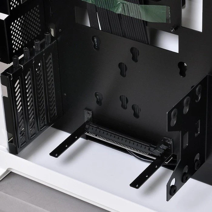 Lian Li PC-O5 weiß, Glasfenster, Mini-ITX