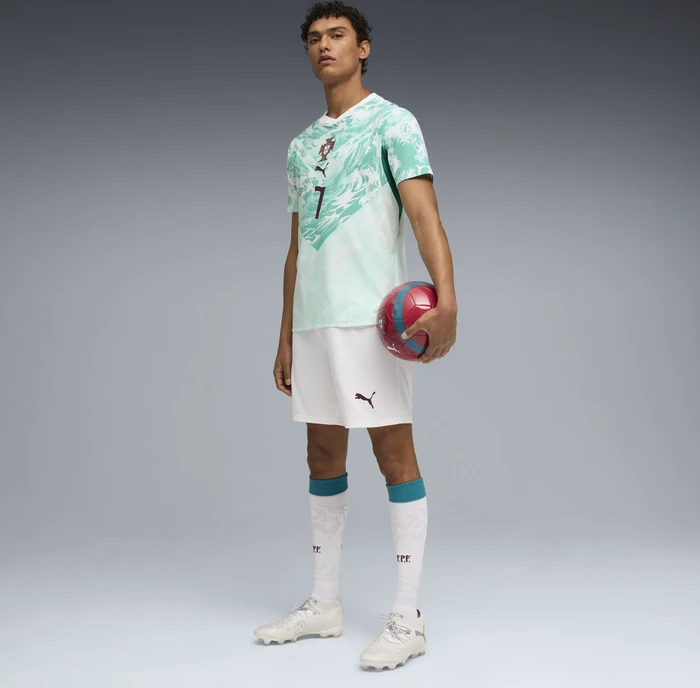 Puma FIFA WM 2026 Portugal Authentic Ronaldo Auswärtstrikot kurzarm (Herren)