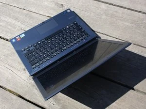 Sony Vaio VPC-SB1B9E/B, Core i7-2620M, 6GB RAM, 500GB HDD, Radeon HD 6630M, UMTS, DE