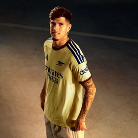adidas FC Arsenal Authentic 2026/2027 Ausweichtrikot almost yellow (Herren)
