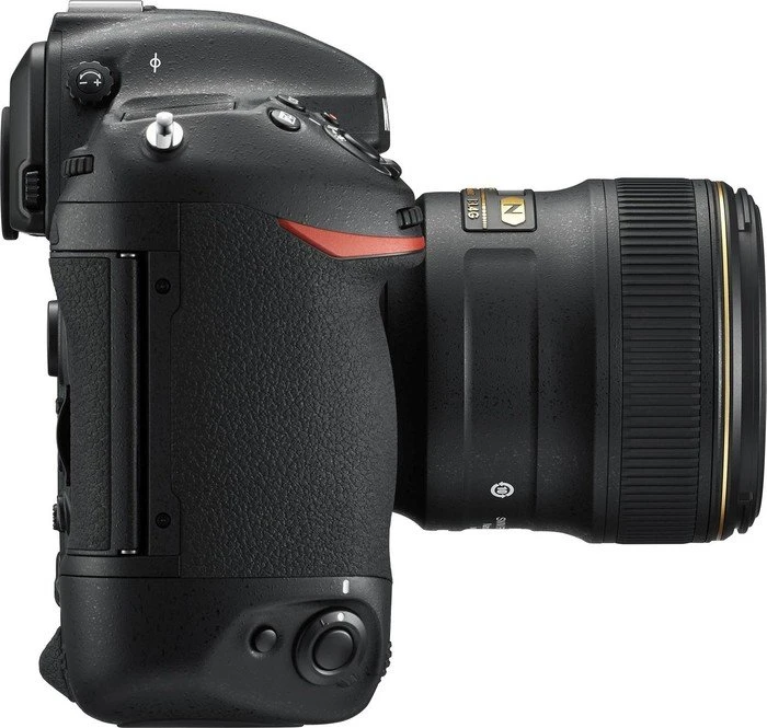 Nikon D5 CF Body