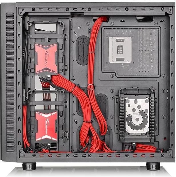 Thermaltake Suppressor F31, Acrylfenster, schallgedämmt