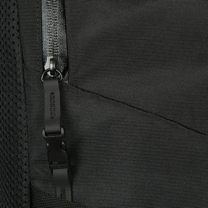 Targus Terra EcoSmart, 15-16", schwarz