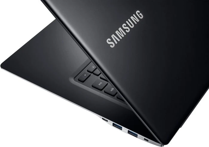 Samsung ATIV Book 9 2014 Edition - 930X5J, schwarz, Core i7-4500U, 8GB RAM, 256GB SSD, DE