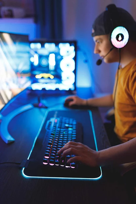 Verbatim SureFire Silent Flight RGB-680 Gaming Mousepad, schwarz