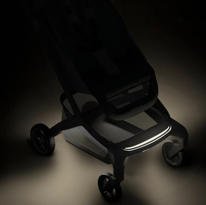 Maxi-Cosi Fame Cabin onyx black