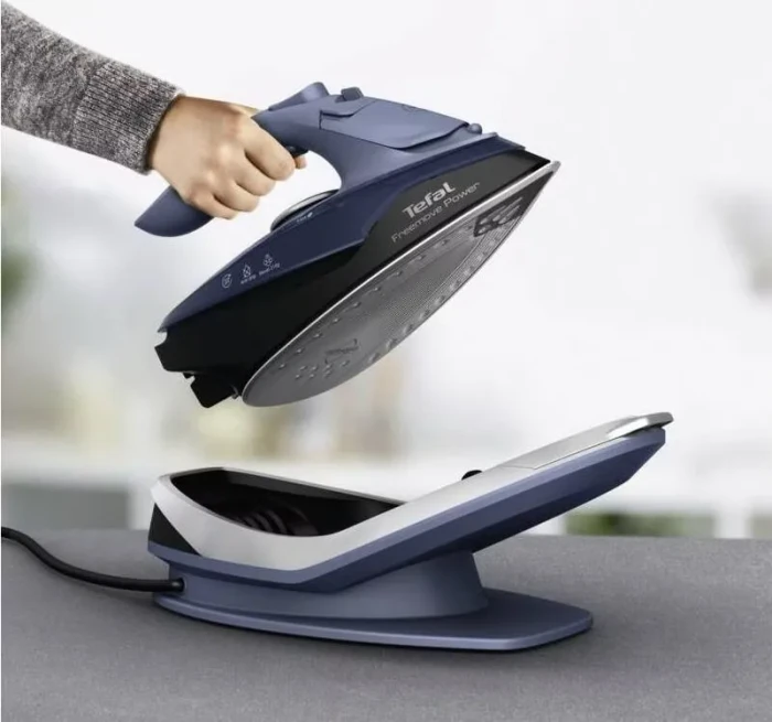 Tefal FV6675 Freemove Power Dampfbügeleisen