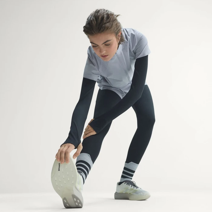 adidas Adizero Evo SL off white/ice gold met./granite (Damen)