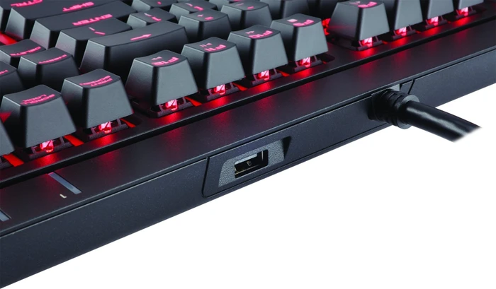 Corsair Strafe, MX RED, USB, UK