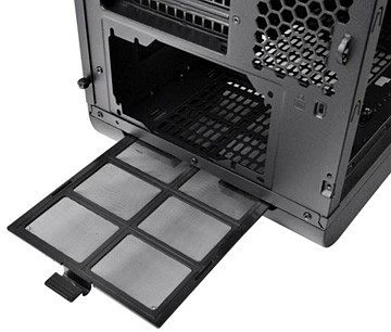 Thermaltake Core V71, Acrylfenster