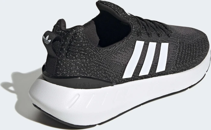 adidas Swift Run 22 core black/cloud white/grey five