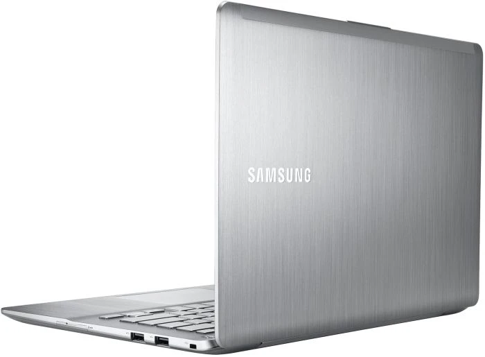Samsung ATIV Book 7 - 740U3E, silber, Core i5-3337U, 4GB RAM, 128GB SSD, Radeon HD 8570M, DE