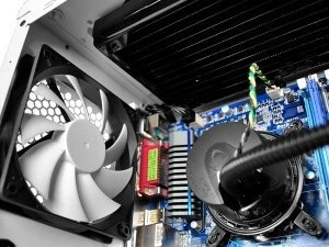 NZXT Phantom 410 weiß, Acrylfenster
