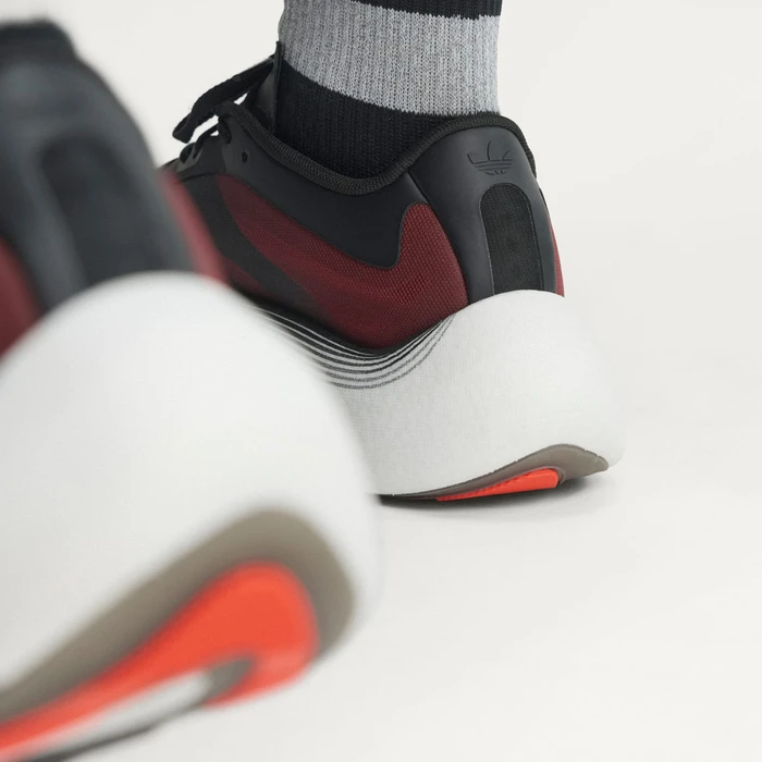adidas Hyperboost EPHR LT core black/solar red/cloud white