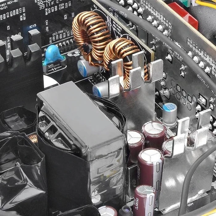 Thermaltake ToughPower Grand RGB Gold Sync Edition 750W, ATX 2.4
