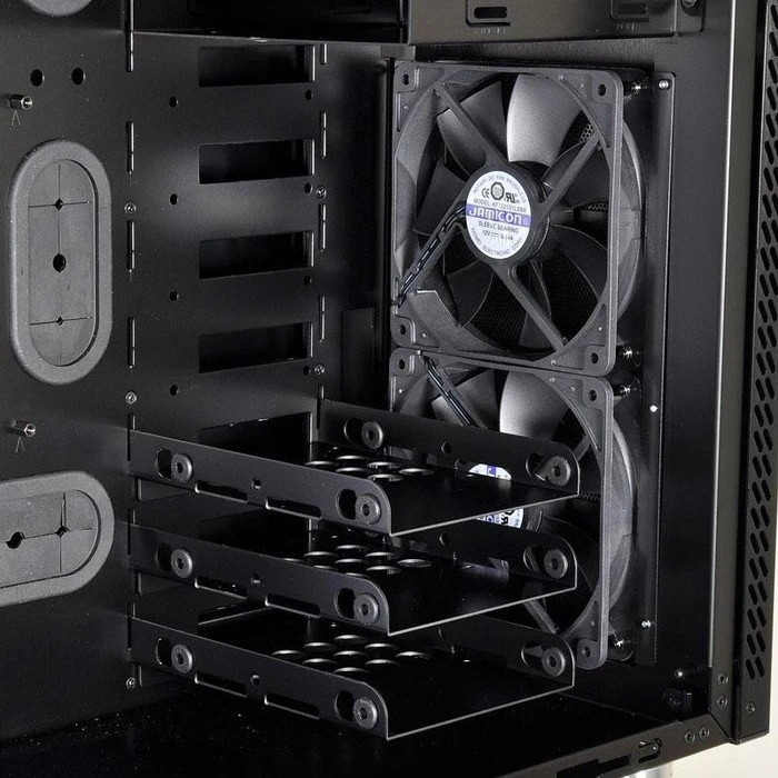 Lian Li PC-A61B schwarz
