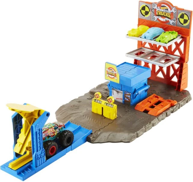 Mattel Hot Wheels Monster Trucks Explosive Garage