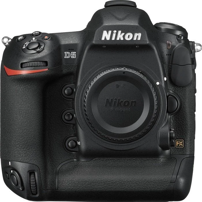 Nikon D5 CF Body