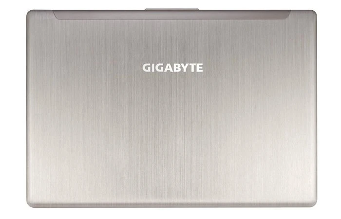GIGABYTE U2442N, Core i5-3210M, 8GB RAM, 128GB SSD, 750GB HDD, GeForce GT 640M, DE
