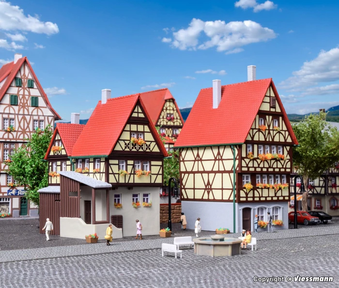 Kibri Fachwerkhaus und Torhaus