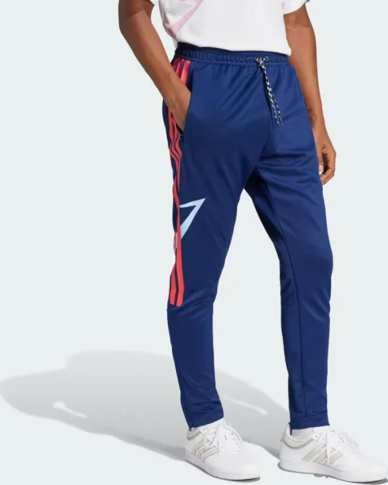 adidas House of Tiro Nations Pack Trainingshose lang dark blue/glow blue/semi lucid red (Herren)