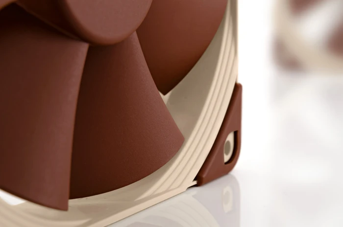 Noctua NF-F12 5V, 120mm