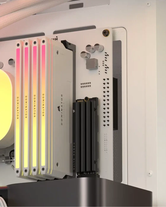Corsair Air 5400 RS-R ARGB White, weiß, Glasfenster