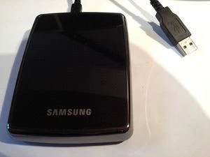 Samsung S2 Portable schwarz 750GB, USB 2.0 Micro-B