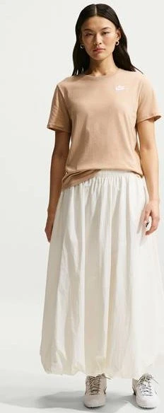 Nike Sportswear Club Essentials T-Shirt kurzarm linen/white (Damen)