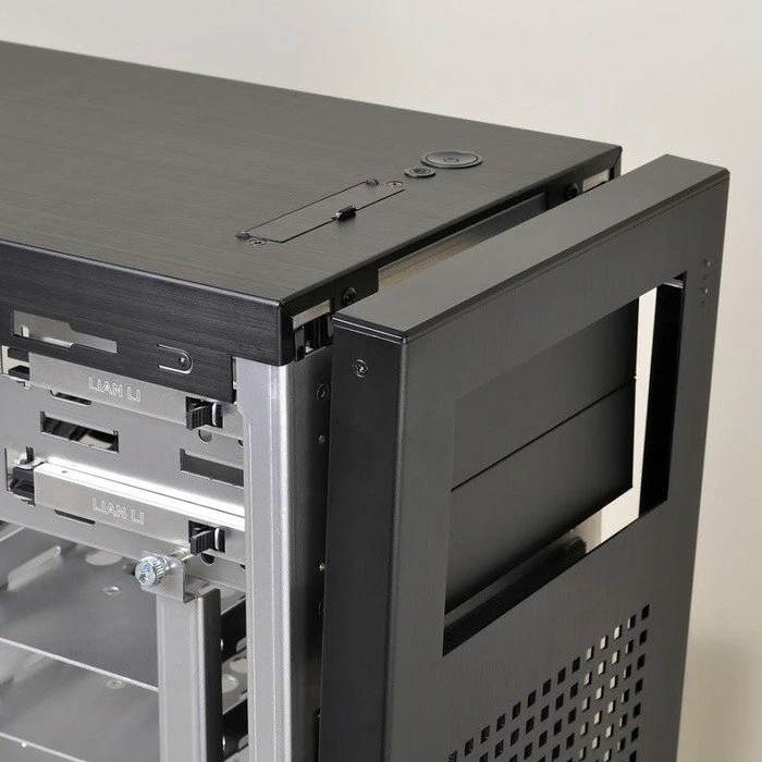 Lian Li PC-7NB schwarz