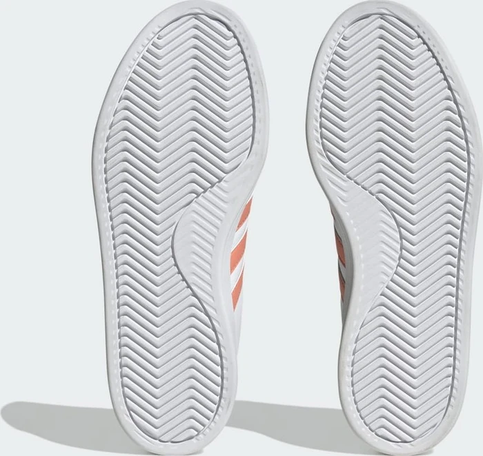 adidas Grand Court Cloudfoam Lifestyle Court Comfort cloud white/wonder clay/gold metallic (Damen)