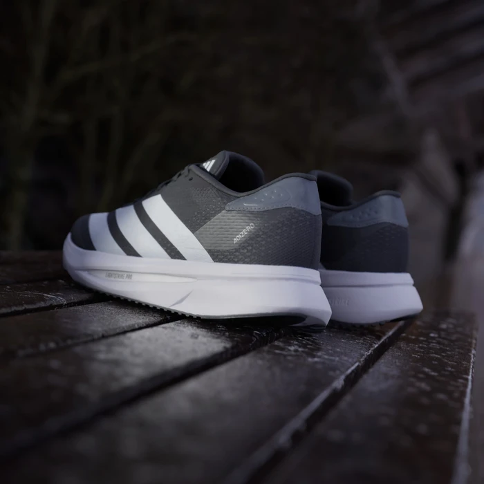 adidas Adizero SL2 core black/cloud white/grey five (Damen)