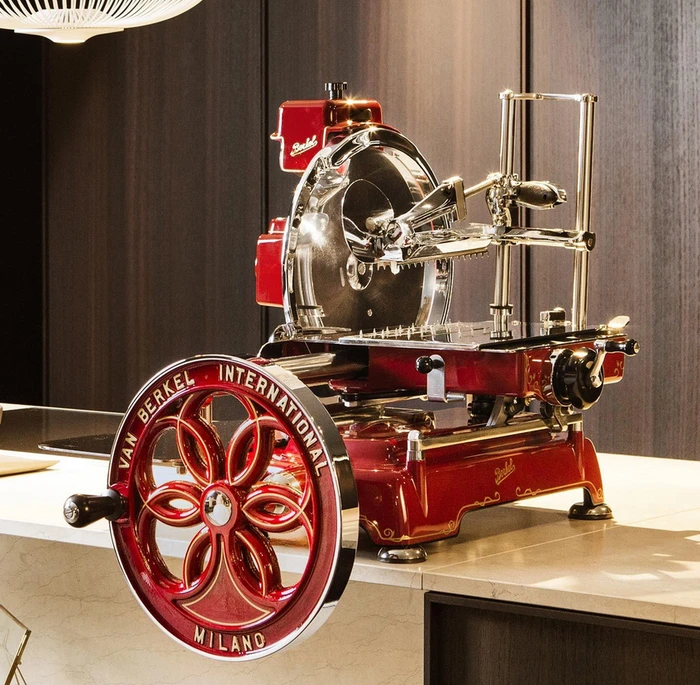 Berkel Schwungradmaschine B114 Hand-Allesschneider rot