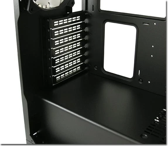 LC-Power Gaming 991B Lighthouse, Glasfenster