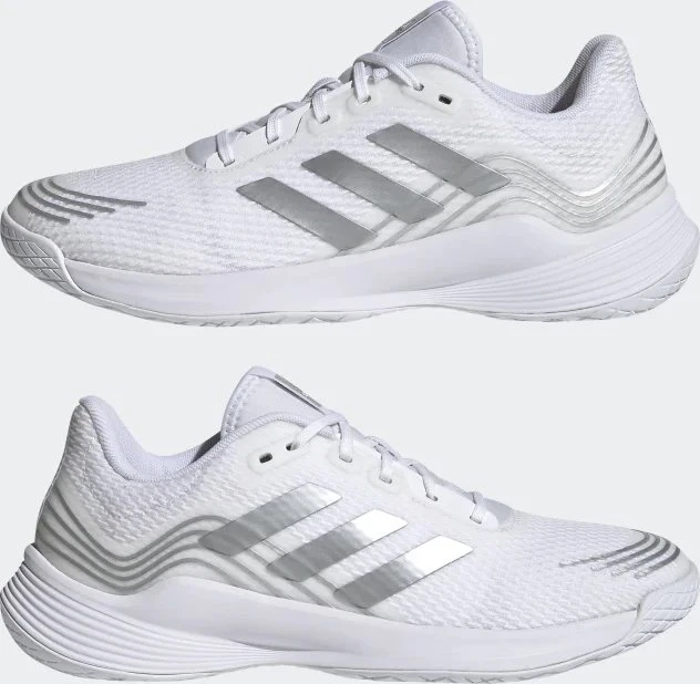 adidas Novaflight Sustainable cloud white/silver metallic