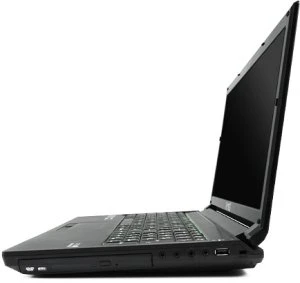 Schenker XMG P502-5OC, Core i7-3630QM, 8GB RAM, 256GB SSD, 750GB HDD, GeForce GTX 675MX, DE