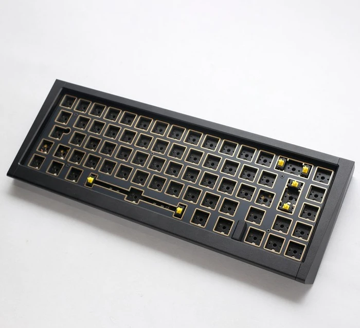 Ducky Outlaw 65 Barebone Gaming-Tastatur, schwarz, ANSI